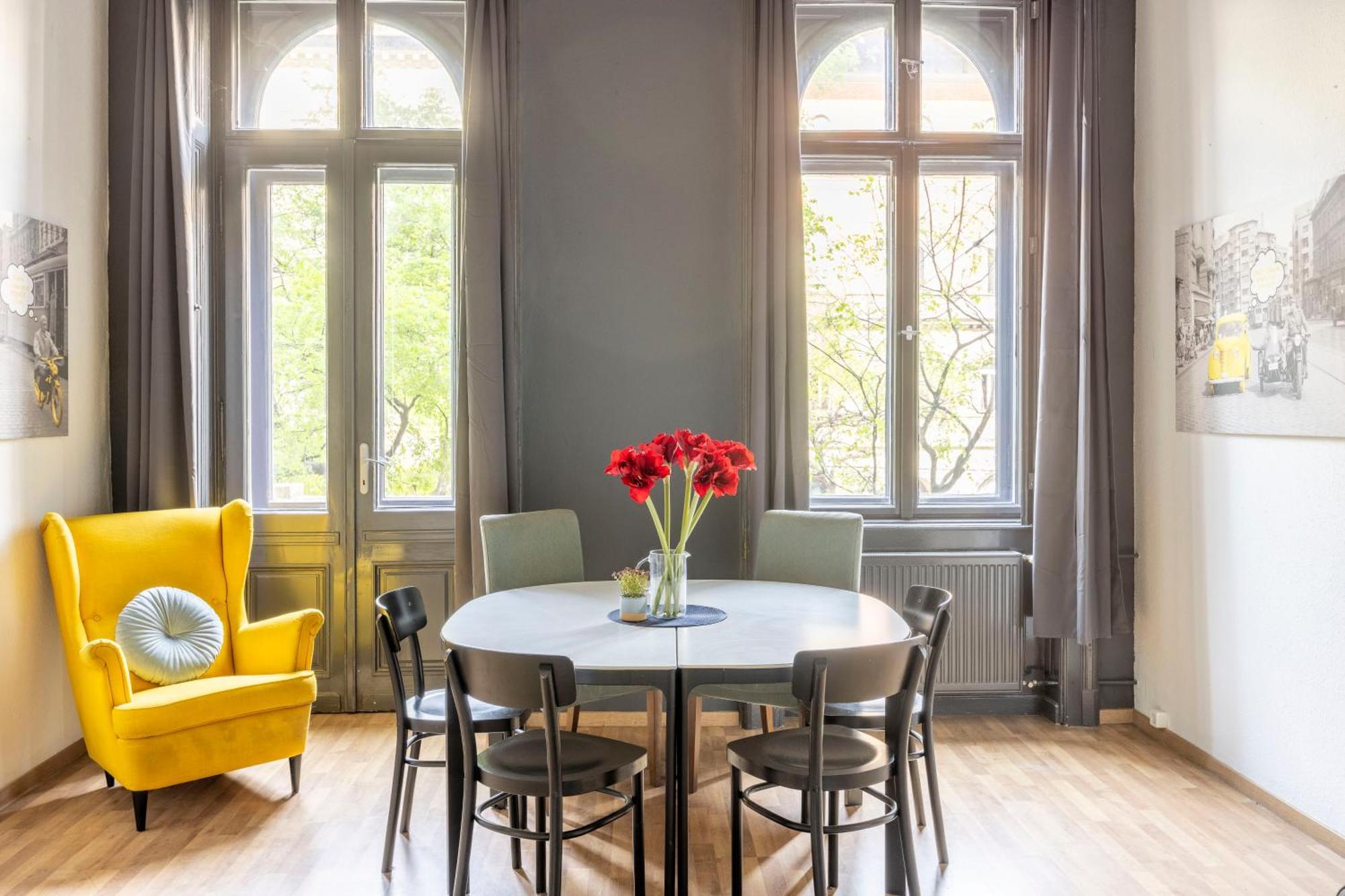 Cozy & Nostalgic Budapest Style Apartment In The Center Kültér fotó