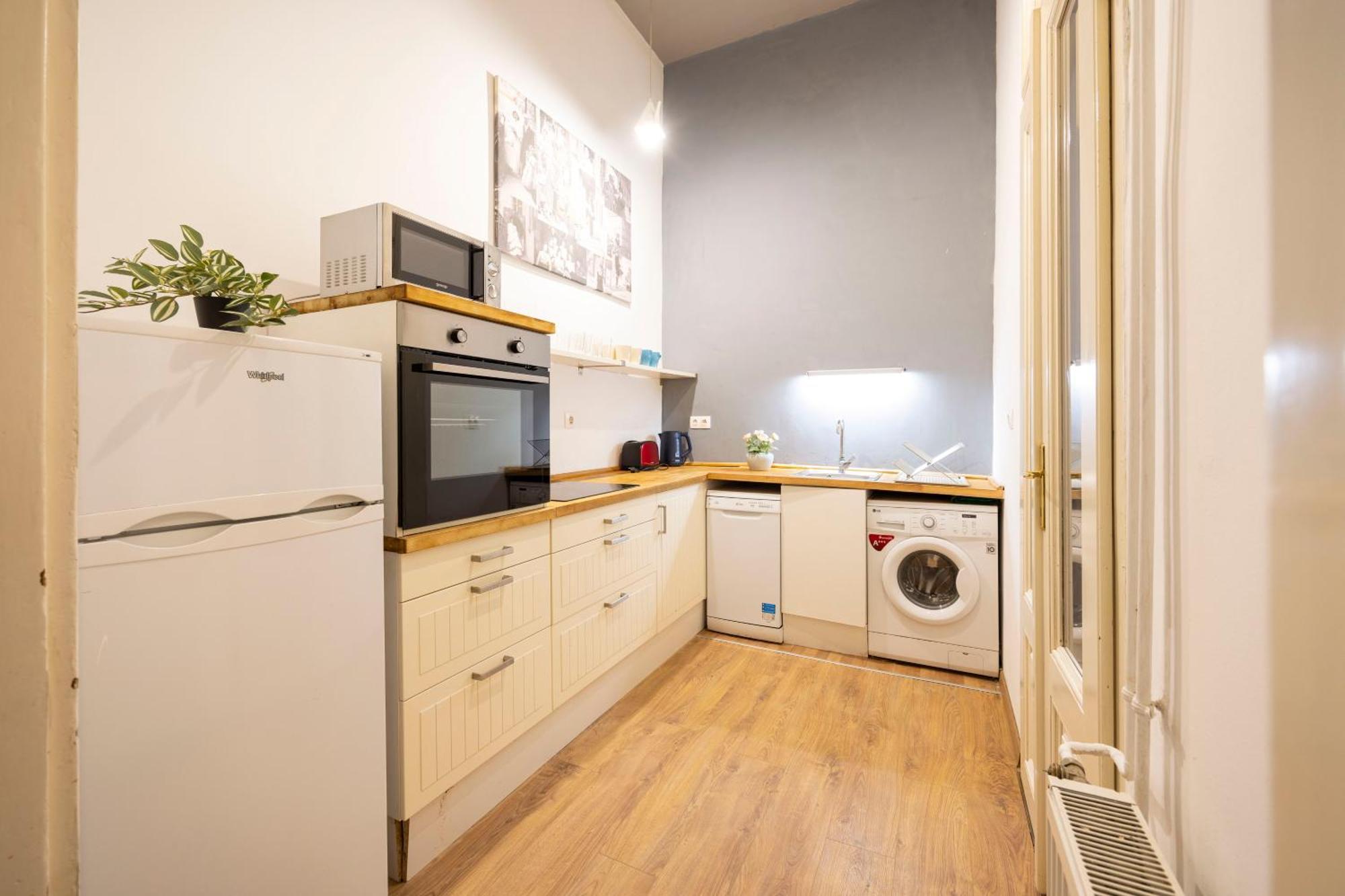 Cozy & Nostalgic Budapest Style Apartment In The Center Kültér fotó