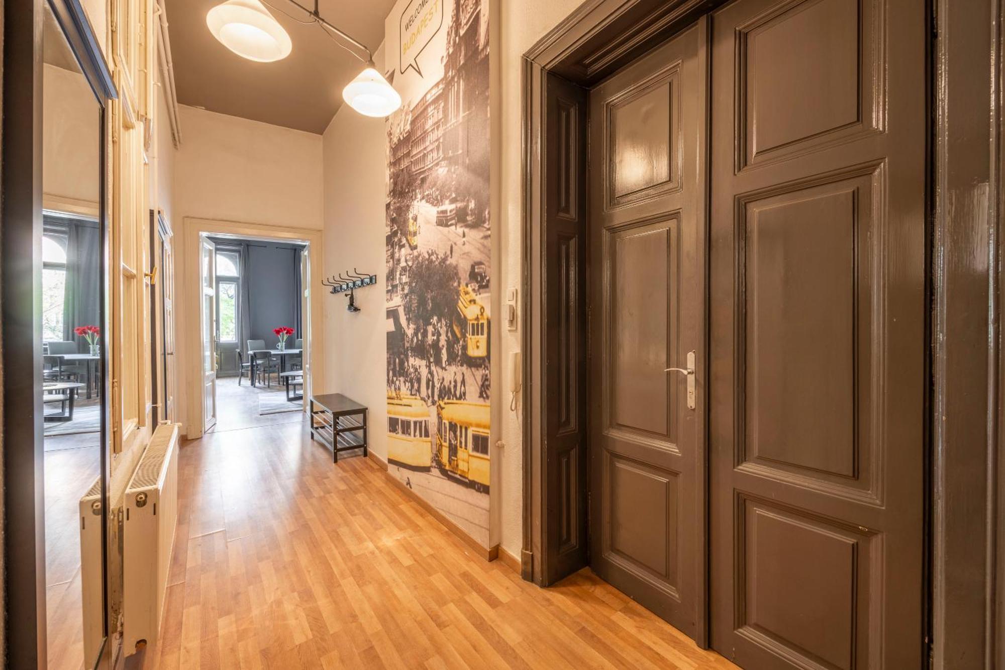 Cozy & Nostalgic Budapest Style Apartment In The Center Kültér fotó